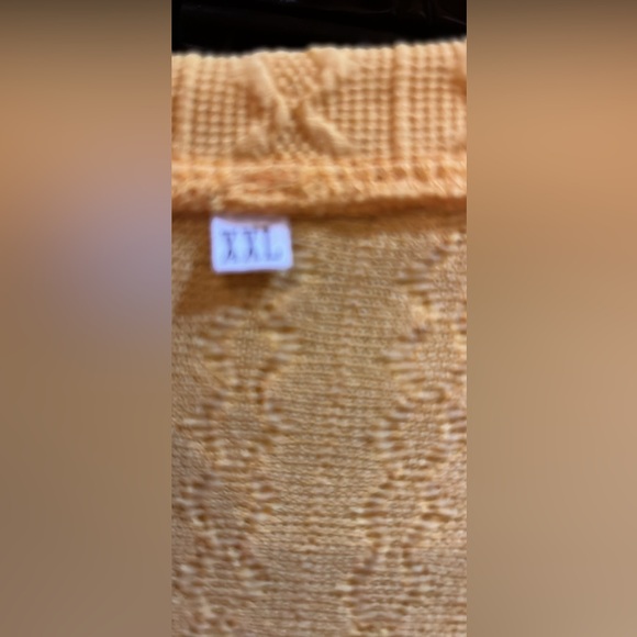 XXL Ladies Gold Pullover Top - Picture 4 of 5